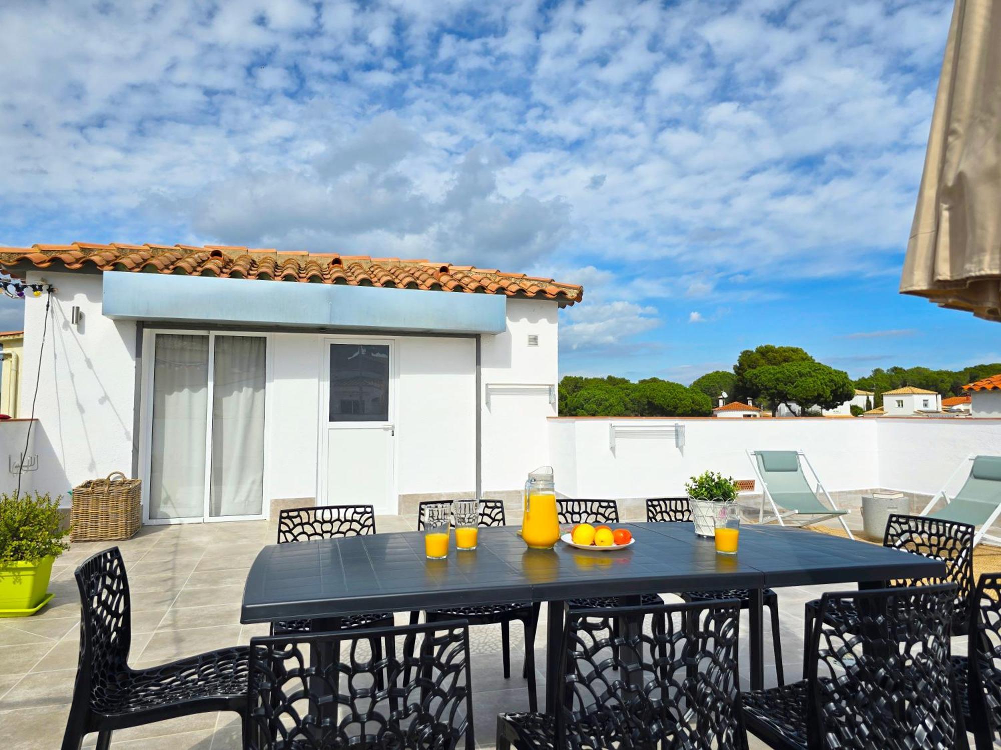 Villa Deborah L'Escala Exterior photo
